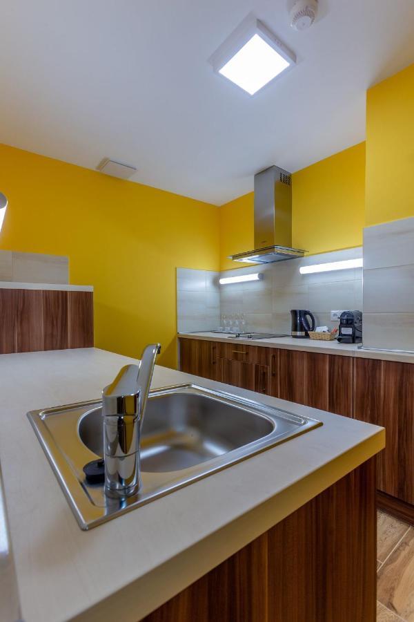 Hostel Mayer Superior Veszprém Zewnętrze zdjęcie